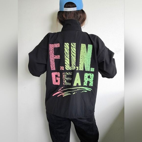 F.U.N. Gear Vintage 90s Windbreaker M-L - Picture 8 of 11